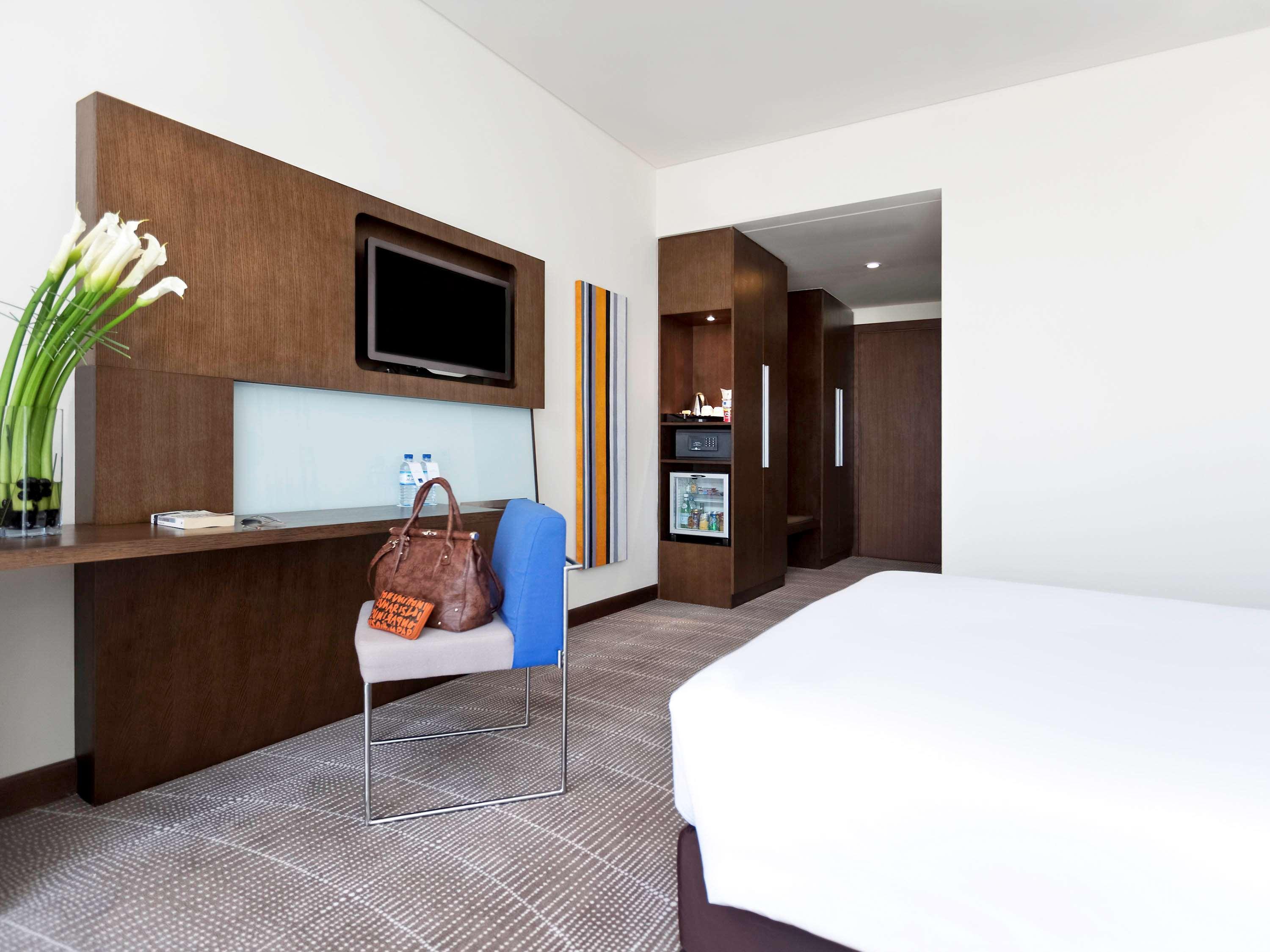 Novotel Abu Dhabi Gate Exterior photo